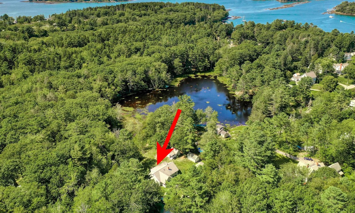 Isle of Springs House | Wonderful Main Home W/ Wonderful Views, Free WiFi, Deck & More!