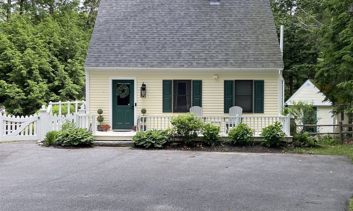 Camden House | WOODCREST COTTAGE - Town of Camden