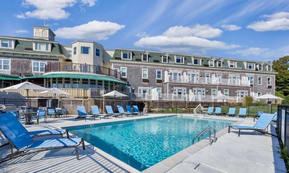 Cw Bay Voyage Inn | Jamestown