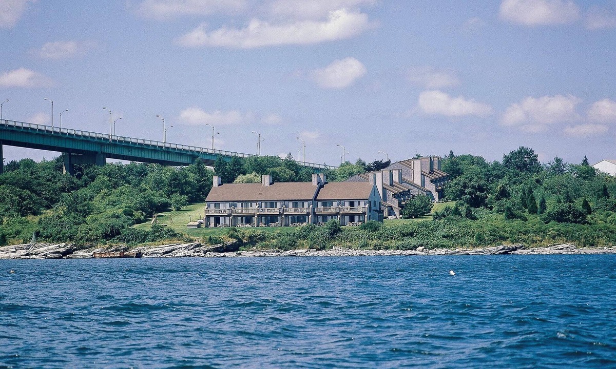 Jamestown Condo | Wyndham Newport Overlook | Four 2BR/2BA Suites