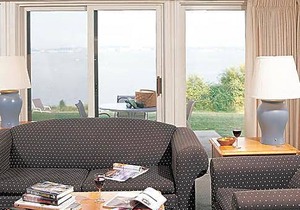 3-Star Hotel ∙ Club Wyndham Newport Overlook