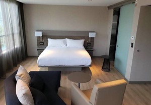 4-Star Hotel ∙ AC Hotel by Marriott Portland Downtown/Waterfront, ME