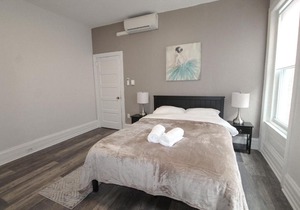 Center City, Convention Center Apt 302