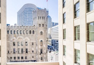 Classic Back Bay 1BR w/W/D & Gym, 2 blocks to T, by Blueground