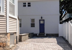 Comfy 1BR unit off Thames St with Parking