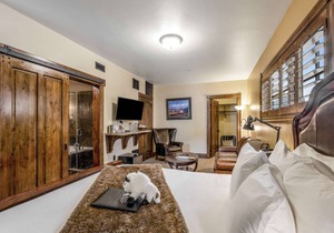 Downtown Jackson - Deluxe King Suite in Jackson