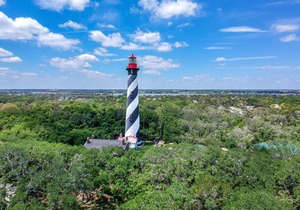 Excellent Location ~ Pet Friendly ~ Only Steps to the Beach!!! in Saint Augustine