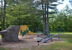 Family Friendly Attitash Studio 5min to Storyland👶 ⛰ 🛶 EV chargers available