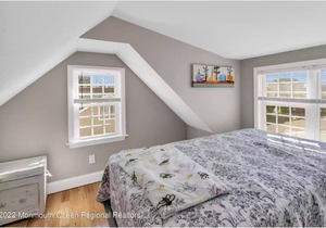 Luxury Private Home 1.5 Block From The Beach
