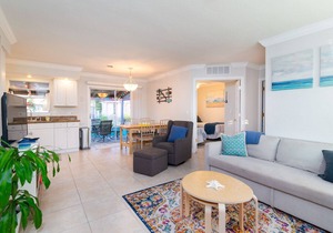PRIVATE Beach House, Very Close to Beach 204. Newly updated, Best Value! in Cape Canaveral