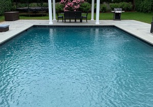 PROPERTY SOLD! NEW LISTING 3952150: Southampton Village Mint 5-BR, Heated Pool