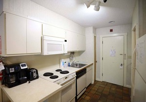 Roomy Vacation Condo for the Fall and Winter in WV