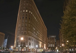 Spacious Room Perfect For Boston Stay | Right off Boston Theater District