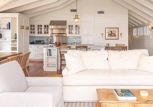 The Ferry House On Edgartown Harbor