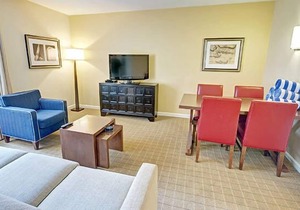 Waterfront 2BR Deluxe w/ Fishing, Sailing, Croquet