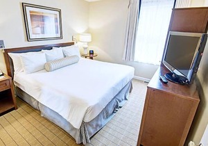 Waterfront 2BR Deluxe w/ Fishing, Sailing, Croquet