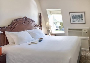 Wyndham Bay Voyage Inn | 1BR/1BA Queen Suite