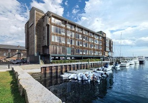 Wyndham Inn on Long Wharf