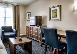 Wyndham Long Wharf Resort |2BR King Suite