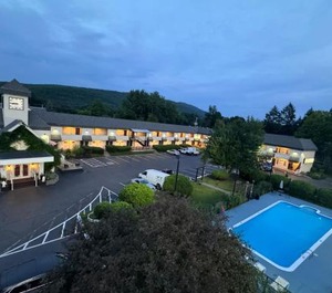 Mountain Inn 
