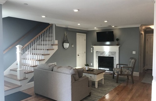 Yachting Village Condo | Luxury Thames St condo- Superior 2 Bdrm/2 Bath free parking