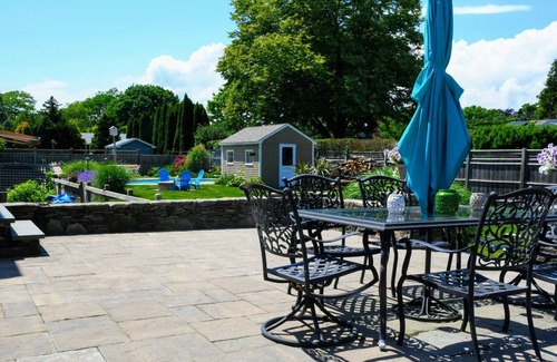 Newport East House | NEW! Comfort, Spacious 2300sqft, minutes to Newport