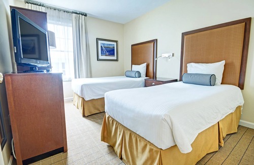 The Point Resort | New England Charm - Waterfront 2BR Deluxe w/ Fishing, Sailing, Croquet & More