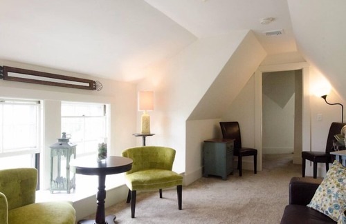 Newport Apartment | Newport - Exclusive Renfrew Park Beach House Waterview Apartment, Central A/C