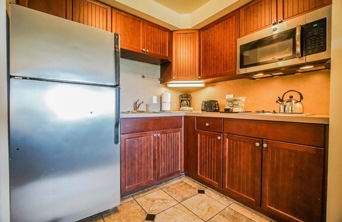 Ocean Drive Resort | Oceanfront spacious suite with private balcony at charming Oceancliff Resort
