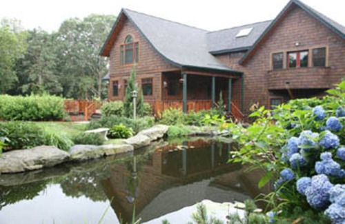 Jamestown Resort | Private room ∙ 3 guests