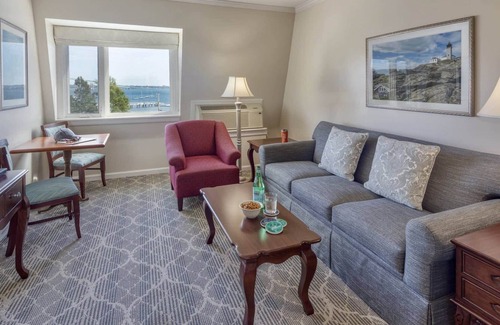 Jamestown Condo | Wyndham Bay Voyage Inn | 1BR/1BA Queen Suite