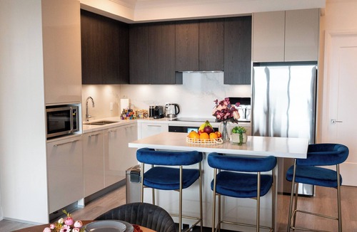 Unionville Apartment | 万锦市中心豪华景观公寓3房2.5卫2parking