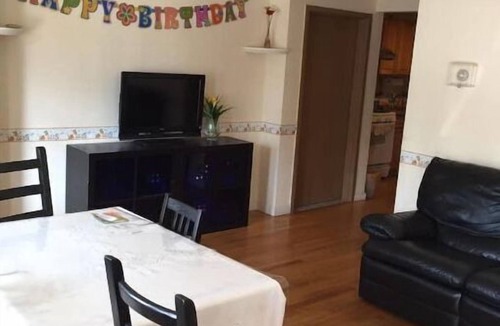 University Gardens Apartment | 纽约之家 Sunnyhome7 Short stay available, ask Owner
