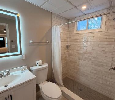Stamford Apartment | 1 Bedroom Apartment in DWTN Stamford w Laundry