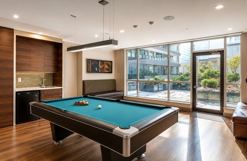 Bay Street Corridor Apartment | 1 Bedroom Suite in the Heart of Downtown Toronto
