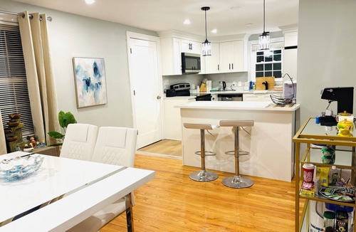 Abington Apartment | 1-bedroom unit with Private Entrance/Laundry/Kitchen/Parking