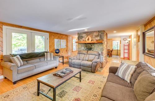 Southwest Harbor House | 1 Mi to Acadia National Park: Spacious Retreat!