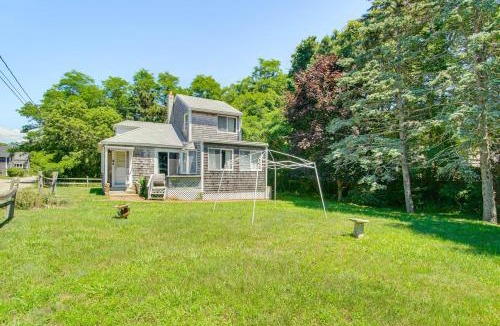 Oak Bluffs House | < 1 Mi to Beaches: Home w/Deck in Oak Bluffs
