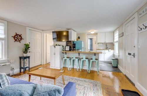 Hyannis House | 1 Mi to Ferry: 'Sea Street Cottage' in Hyannis