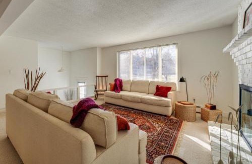 Brunswick House | 1 Mi to Maine Street! MCM-Style Home in Brunswick