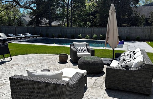 Teaticket House | 1 mile from Main Street and 1.5 miles to Falmouth Heights Beach.