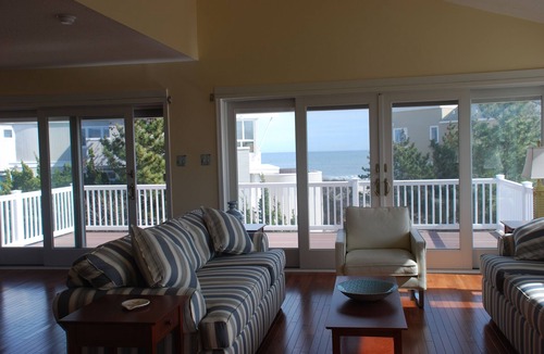 Loveladies House | 1 Off the Beach – Lovely Reverse Living Home, Great Ocean Views!