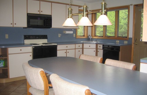 Corinth House | 10 BR home, up to 3 homes with 22 BR/14BA, hot Tubs, On 20 acres, water views