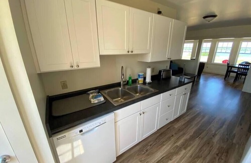 Alburg House | #11 Isle View - Relax, Fish, Sunsets, Beaches, Golfing, Kayaking, A/C, W/D