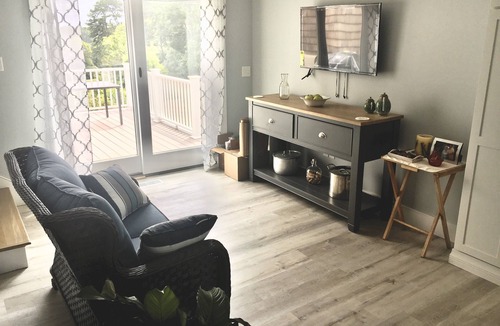 Sandwich House | 111 Popple Bottom- Newly remodeled, central a/c, private pond beach access