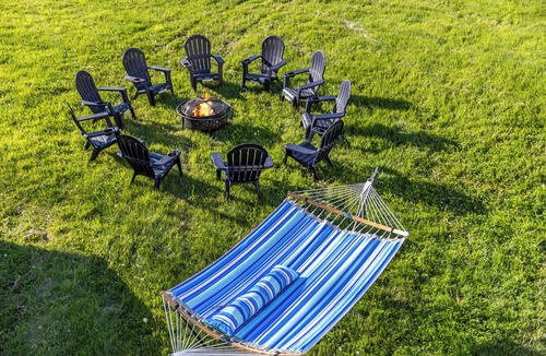Chester Villa | 11BR Retreat w Pool, Hot Tub, Sauna & Game Room
