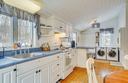 Manchester Center House | 12 Mi to Bromley Mtn Ski Resort: Quiet Hideaway