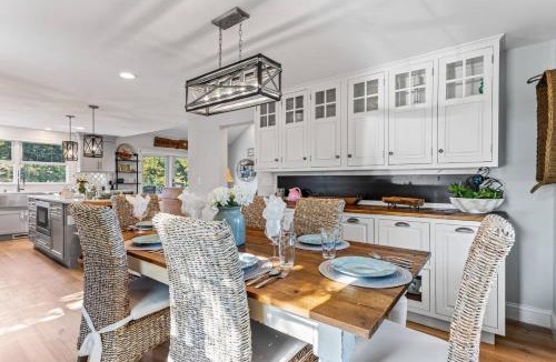 East Falmouth House | 147 Edgewater Dr W, Falmouth