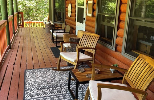 Alton Bay House | 14ft HOT TUB SPA,SLEEPS 10, nSAUNA, POOL/FOOSBALL/GAMES