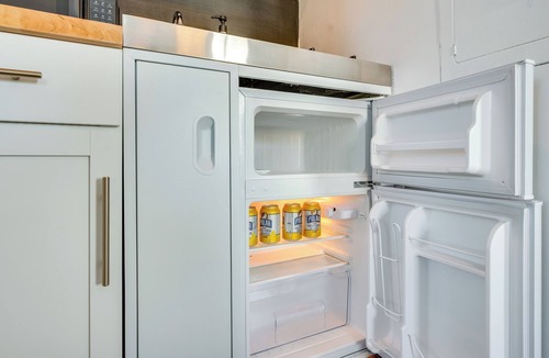 Waterbury Apartment | 15 Mi to Stowe Mountain Resort: Main Street Studio